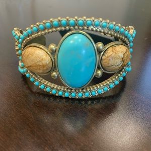 NWOT Lucky Brand turquoise stone bracelet
